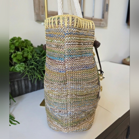 Brighton Bella Limone Soft Sea Grass Tote/Leather Applique/Signature Heart Charm - Picture 7 of 16